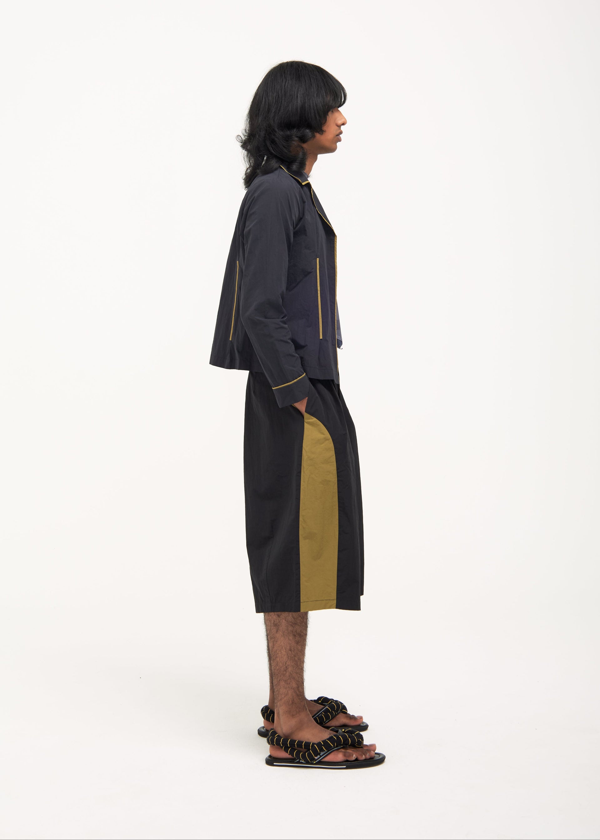 Contrast Short